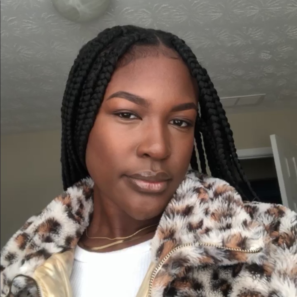 Meet your Posher, Nisha